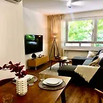 Premium Comfort-2 Suites-part-dieu-parking-netflix *