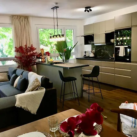 Premium Comfort-2 Suites-part-dieu-parking-netflix *