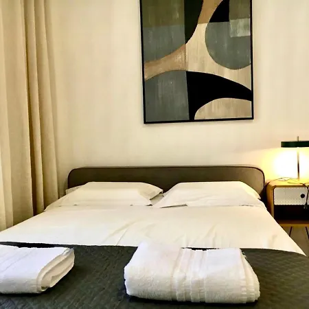 Premium Comfort-2 Suites-part-dieu-parking-netflix Apartment Lyon