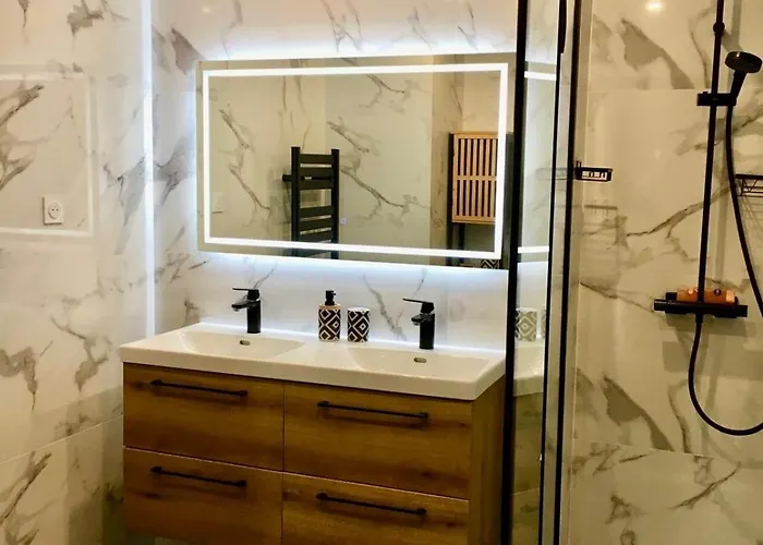 Apartman Premium Comfort-2 Suites-part-dieu-parking-netflix *